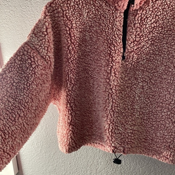 Urban Outfitters Pink Quarter Zip Collared Fuzzy Jacket - Picture 5 of 10